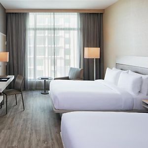 Premium Queen Room